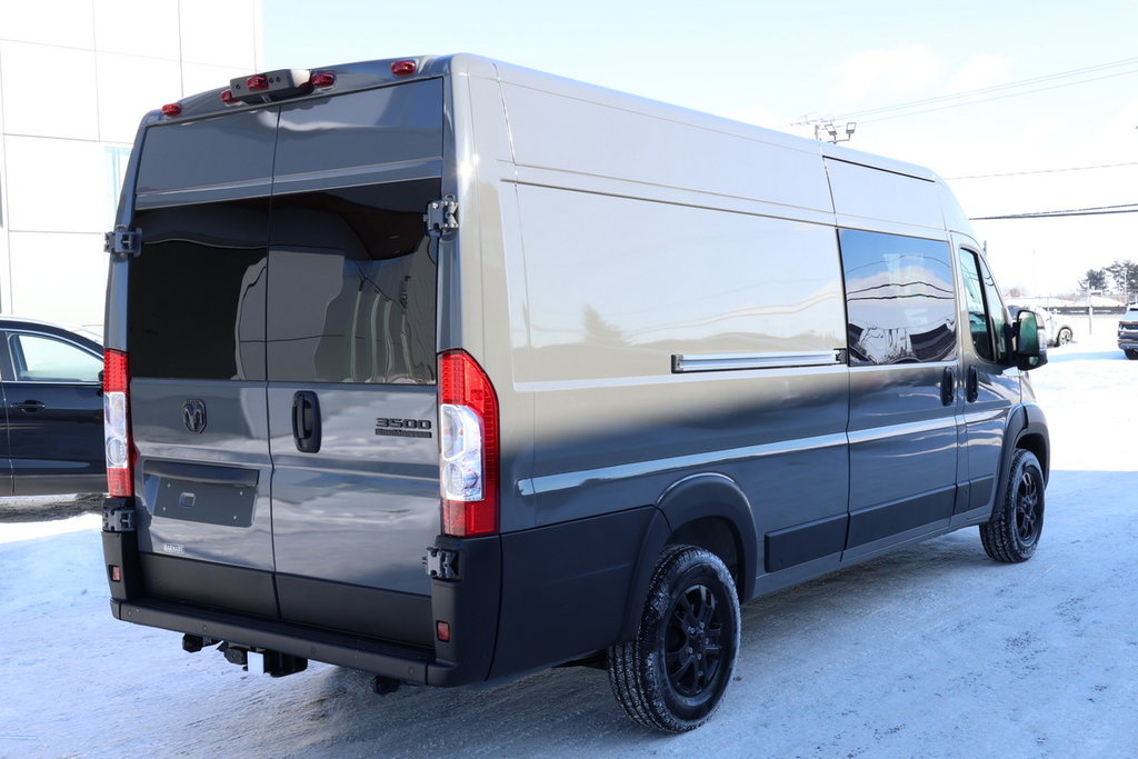 2025 Ram PROMASTER CARGO VAN 3500 SLT+ in St-Jean-Sur-Richelieu, Quebec - 7 - w1024h768px