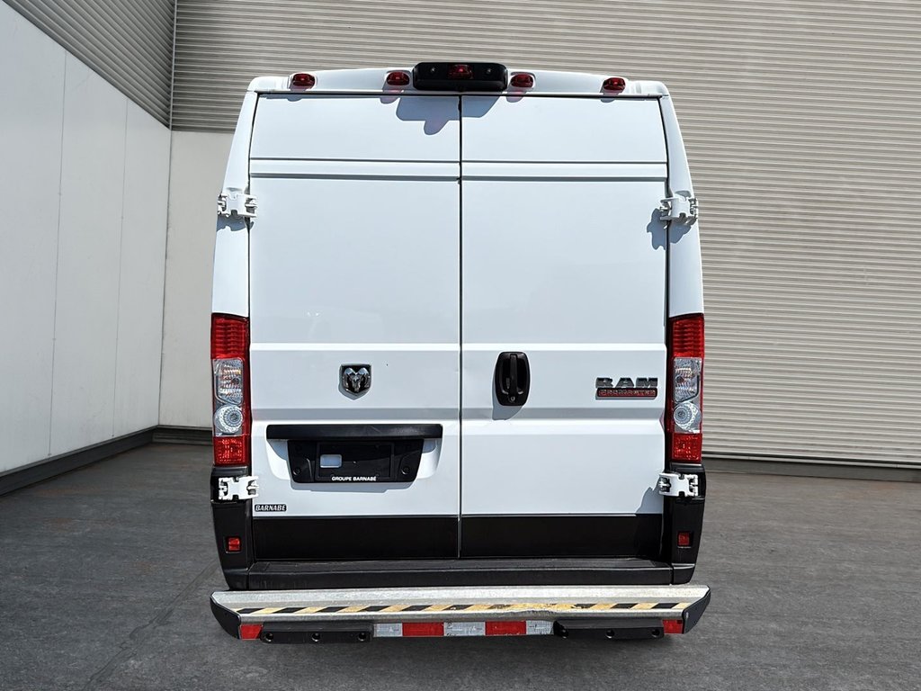 Ram ProMaster Cargo Van 3500 159 WB HIGH ROOF // DOUBLE PASSAGERS AVANT 2021 à St-Jean-Sur-Richelieu, Québec - 3 - w1024h768px