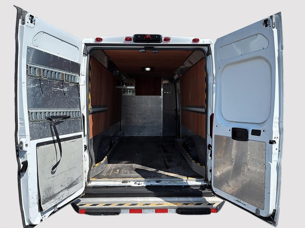 Ram ProMaster Cargo Van 3500 159 WB HIGH ROOF // DOUBLE PASSAGERS AVANT 2021 à St-Jean-Sur-Richelieu, Québec - 6 - w1024h768px