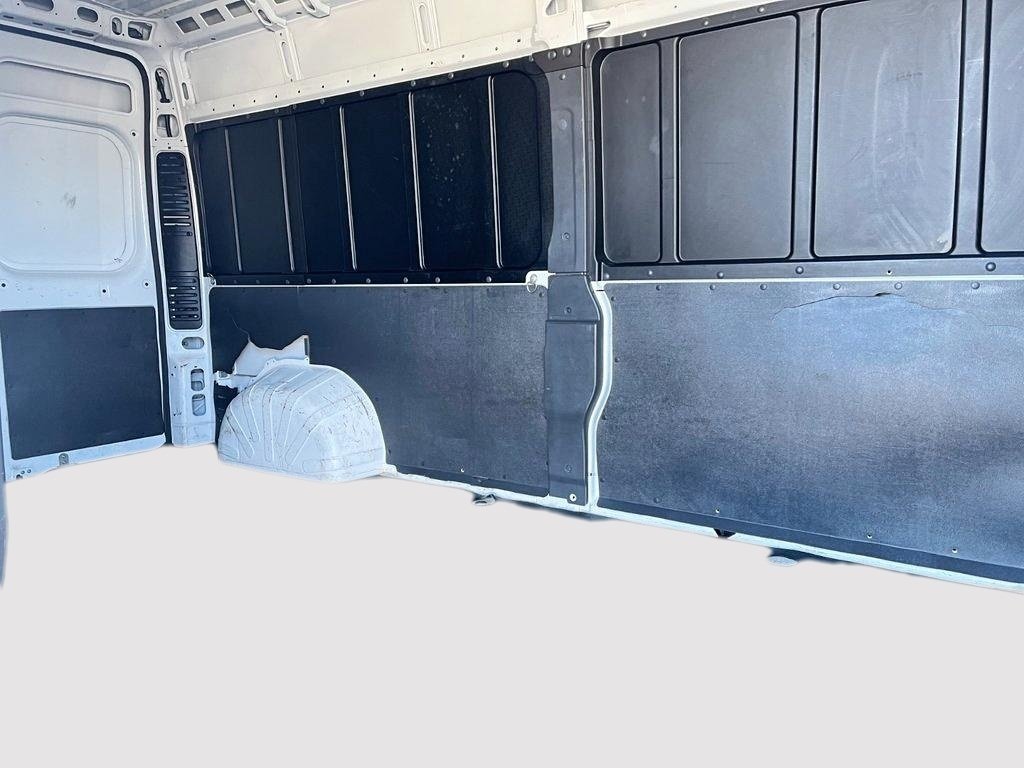 Ram ProMaster Cargo Van 2500 159'' HIGH ROOF // CARPLAY & ANDROID AUTO 2023 à St-Jean-Sur-Richelieu, Québec - 10 - w1024h768px