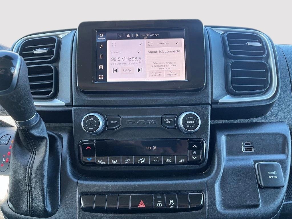 Ram ProMaster Cargo Van 2500 159'' HIGH ROOF // CARPLAY & ANDROID AUTO 2023 à St-Jean-Sur-Richelieu, Québec - 16 - w1024h768px