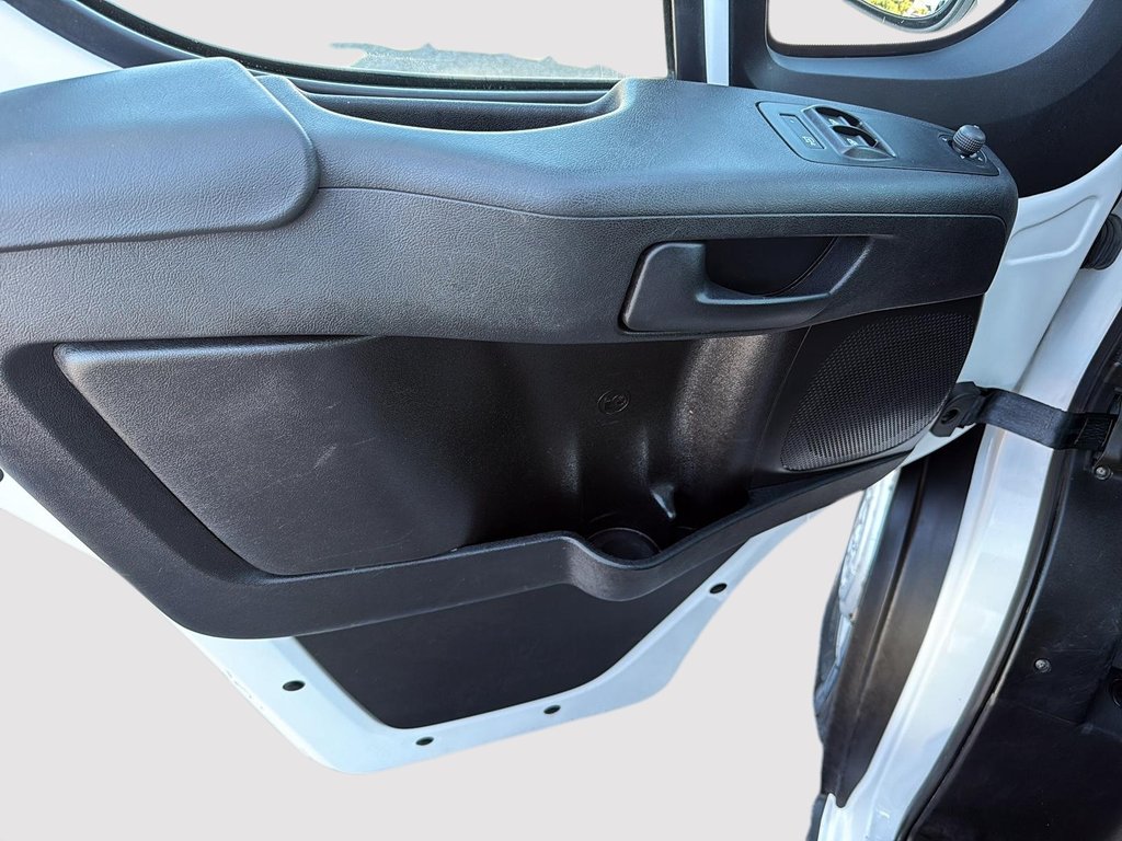 2023 Ram ProMaster Cargo Van 2500 in St-Jean-Sur-Richelieu, Quebec - 11 - w1024h768px