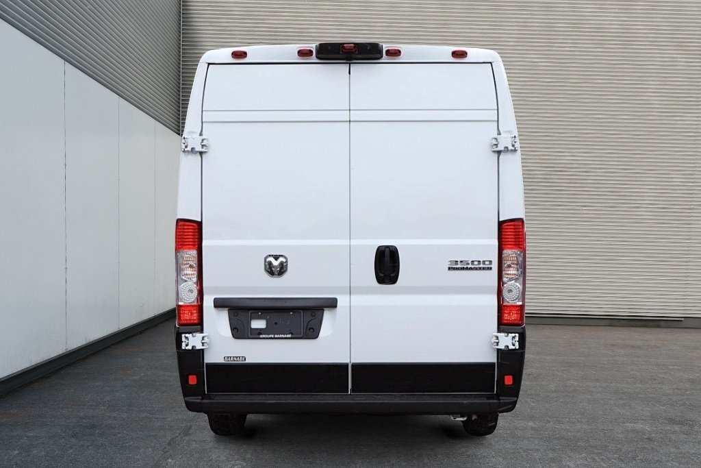 2024 Ram ProMaster Cargo Van 3500 HIGHROOF 159 ALLONGÉE in St-Jean-Sur-Richelieu, Quebec - 4 - w1024h768px