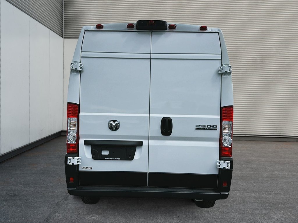Ram ProMaster Cargo Van Tradesman 2025 à St-Jean-Sur-Richelieu, Québec - 3 - w1024h768px