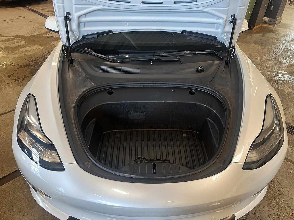Tesla Model 3 STANDARD RANGE PLUS 2022 à St-Jean-Sur-Richelieu, Québec - 8 - w1024h768px
