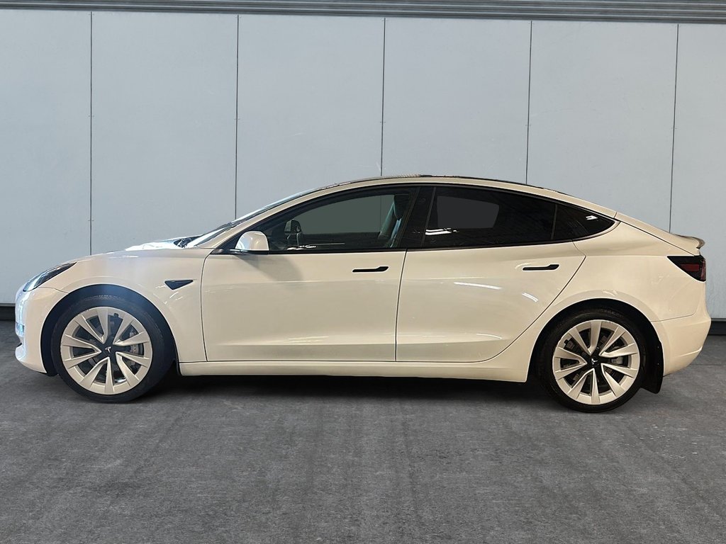 Tesla Model 3 STANDARD RANGE PLUS 2022 à St-Jean-Sur-Richelieu, Québec - 5 - w1024h768px