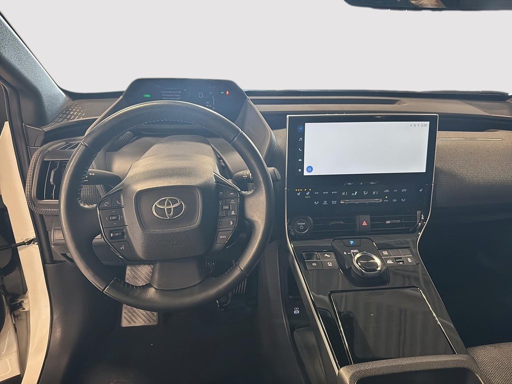 Toyota BZ4X XLE AWD TOIT-PANORAMIQUE 2023 à St-Jean-Sur-Richelieu, Québec - 10 - w1024h768px