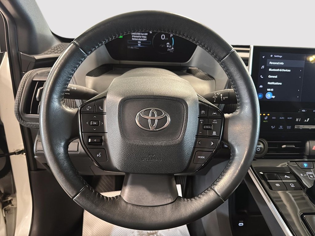 Toyota BZ4X XLE AWD TOIT-PANORAMIQUE 2023 à St-Jean-Sur-Richelieu, Québec - 12 - w1024h768px