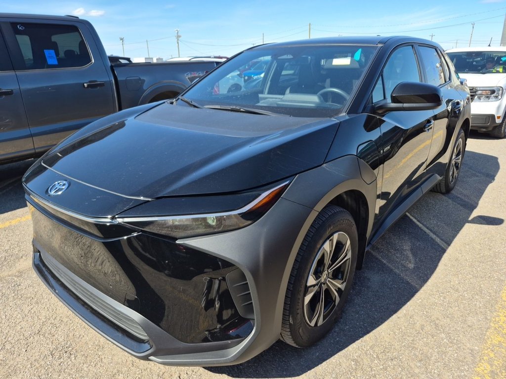 2024 Toyota BZ4X XLE AWD TOIT-PANORAMIQUE in St-Jean-Sur-Richelieu, Quebec - 1 - w1024h768px