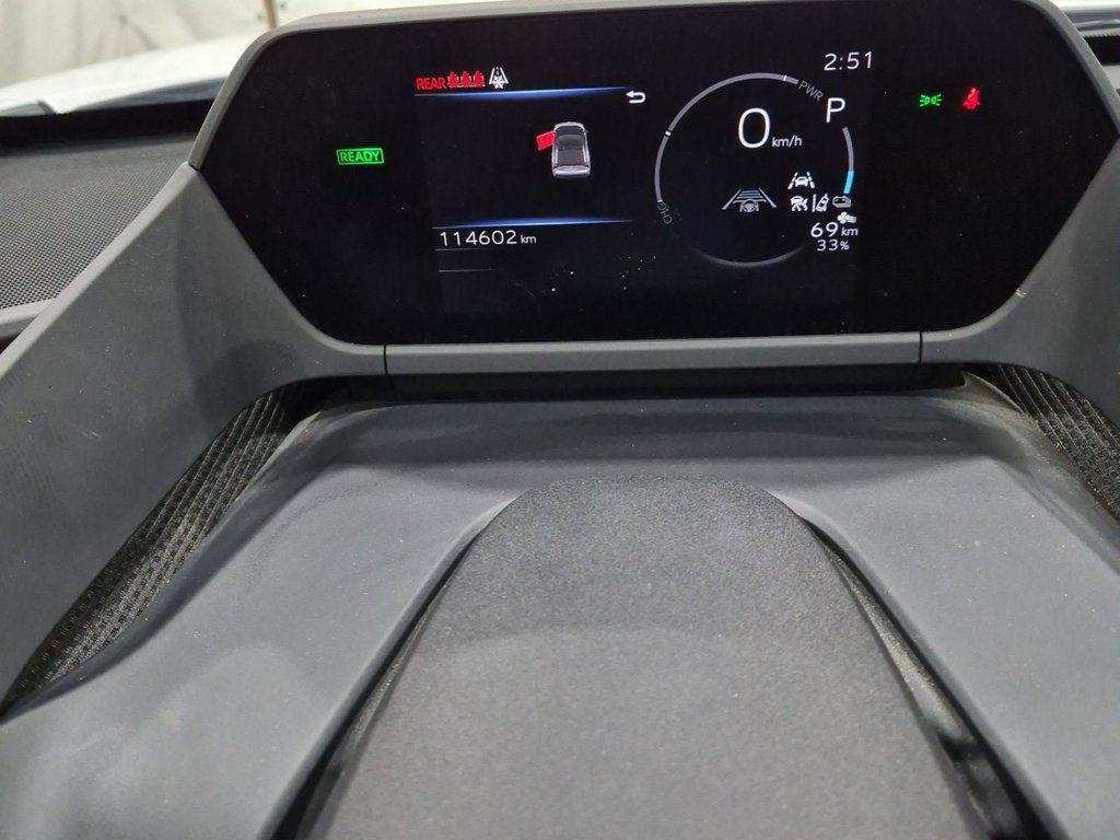 Toyota BZ4X XLE AWD TOIT-PANORAMIQUE 2023 à St-Jean-Sur-Richelieu, Québec - 9 - w1024h768px