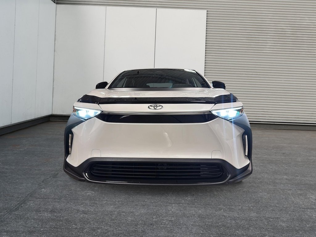 2024 Toyota BZ4X LE-1