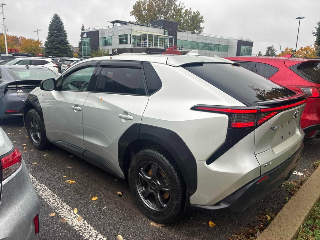 2024 Toyota BZ4X LE in St-Jean-Sur-Richelieu, Quebec - 3 - w1024h768px