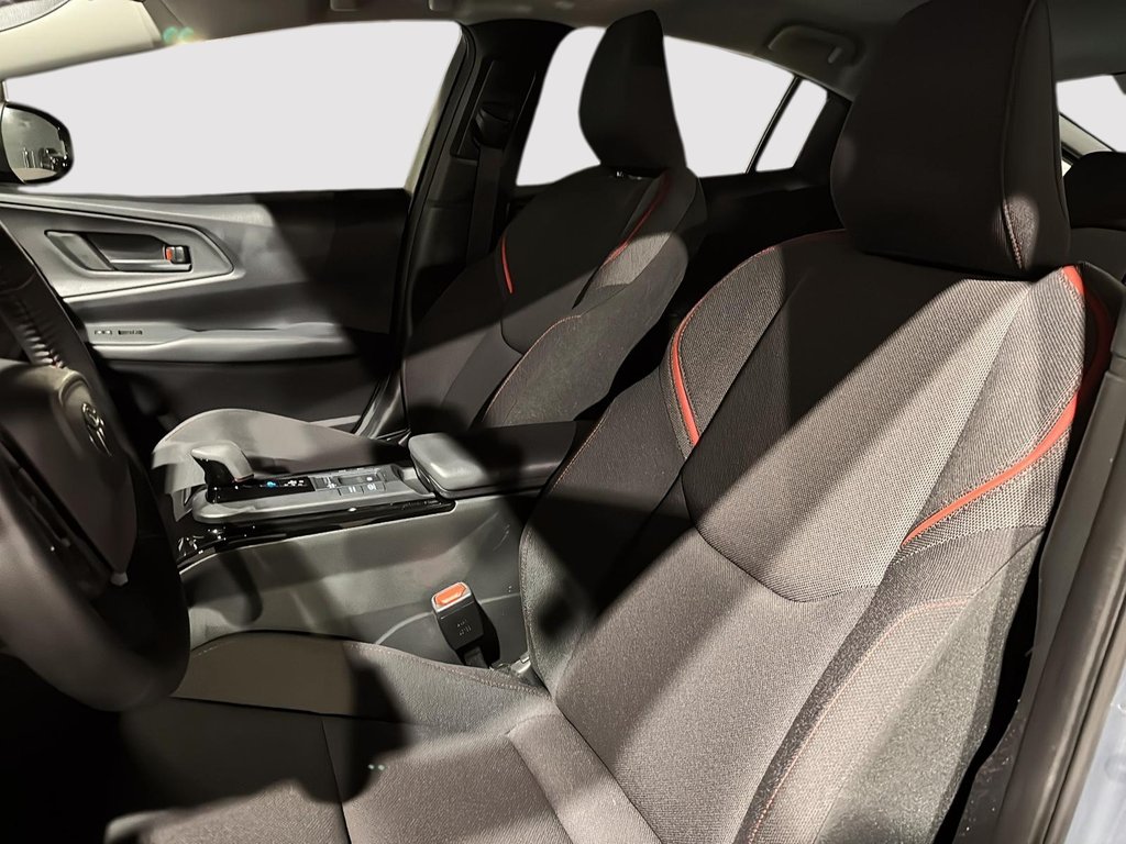 Toyota PRIUS PRIME SE HYBRIDE BRANCHABLE 2024 à St-Jean-Sur-Richelieu, Québec - 9 - w1024h768px