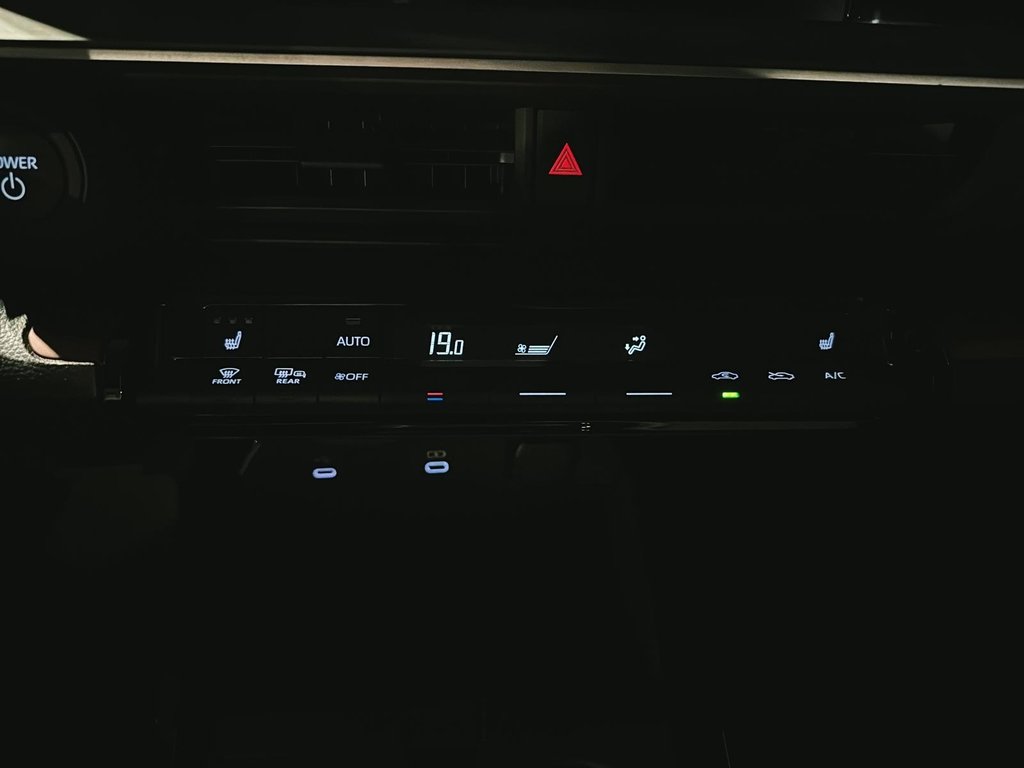 Toyota PRIUS PRIME SE HYBRIDE BRANCHABLE 2024 à St-Jean-Sur-Richelieu, Québec - 14 - w1024h768px