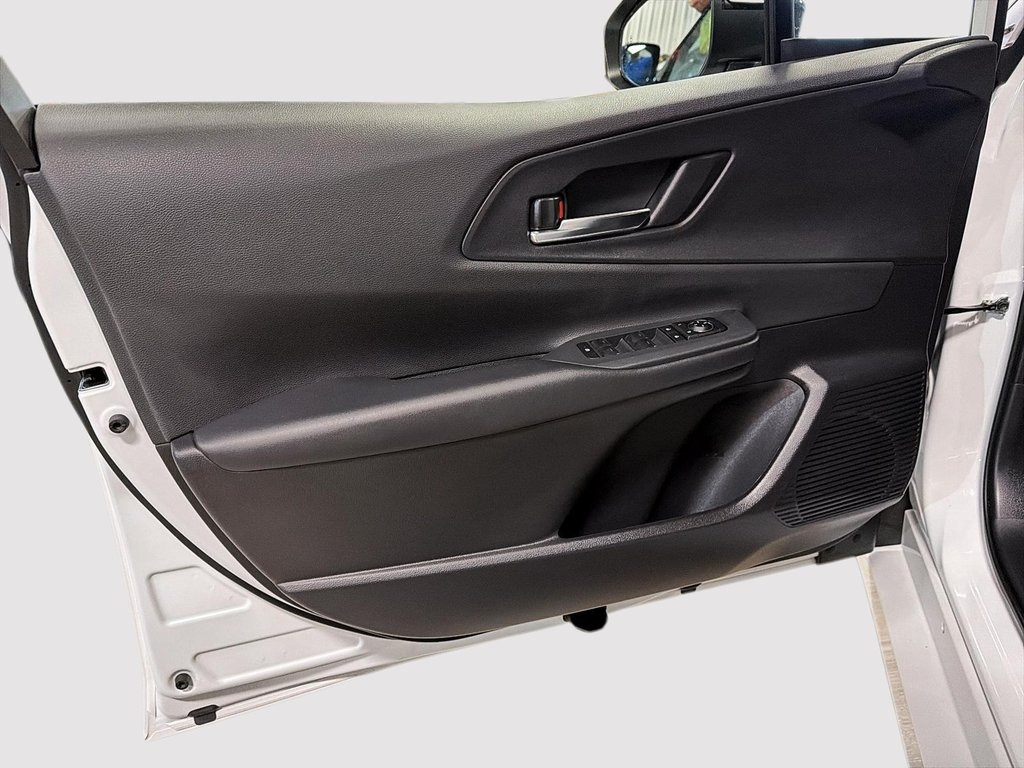2024 Toyota PRIUS PRIME XSE HYBRIDE BRANCHABLE in St-Jean-Sur-Richelieu, Quebec - 11 - w1024h768px