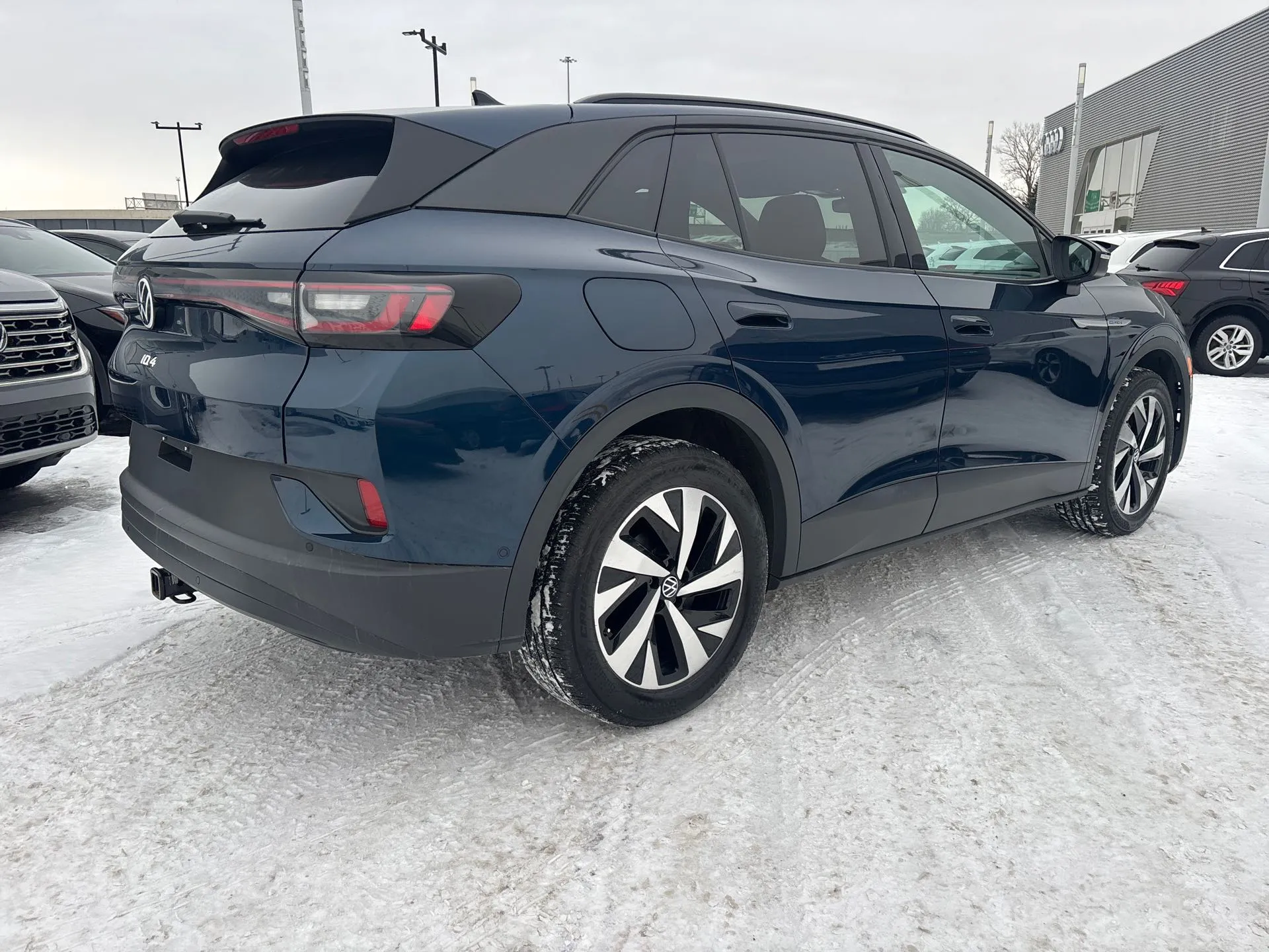 2023 Volkswagen ID.4 Pro AWD Toit-Panoramique in St-Jean-Sur-Richelieu, Quebec - 3 - w1024h768px