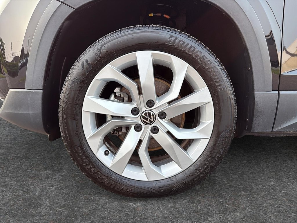 2023 Volkswagen Taos Trendline 4Motion in St-Jean-Sur-Richelieu, Quebec - 7 - w1024h768px