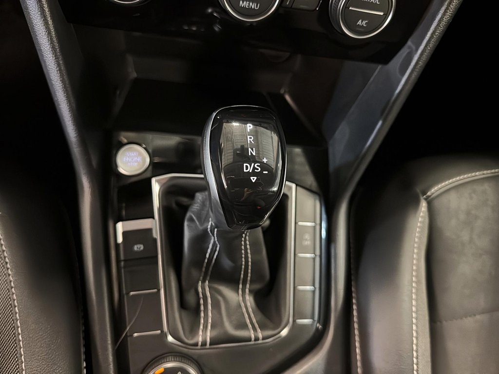 Volkswagen Taos Comfortline 4Motion 2023 à St-Jean-Sur-Richelieu, Québec - 14 - w1024h768px