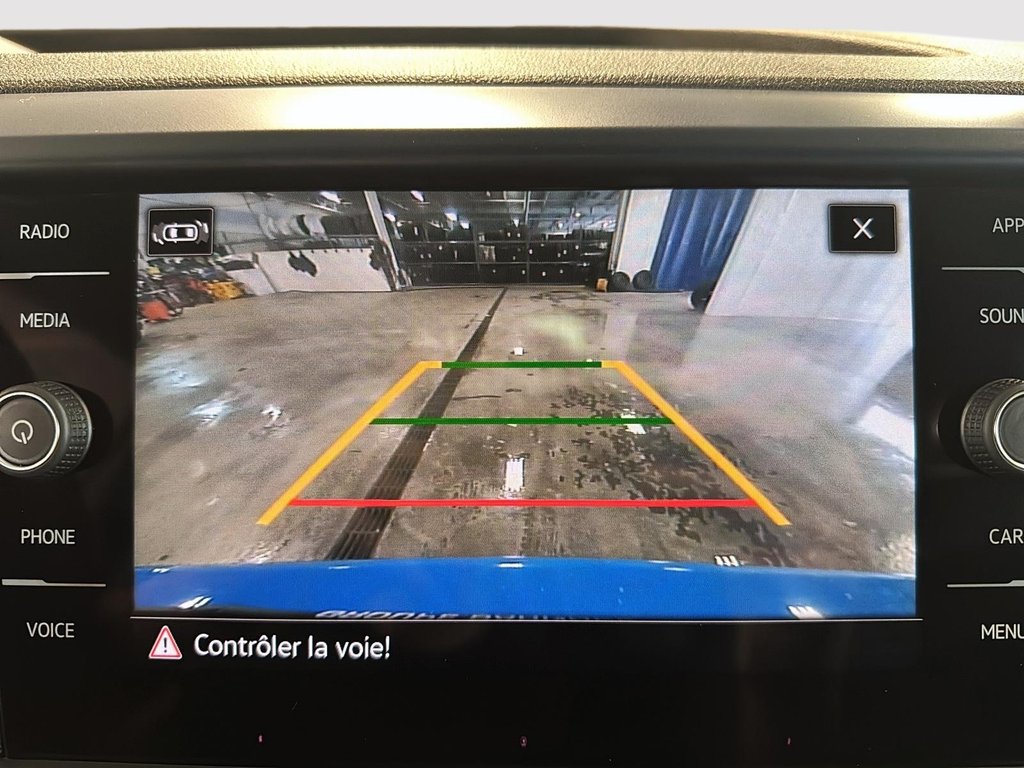 Volkswagen Taos Comfortline 4Motion 2023 à St-Jean-Sur-Richelieu, Québec - 17 - w1024h768px