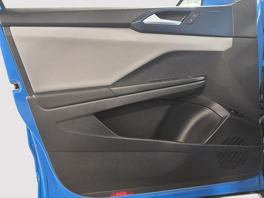 Volkswagen Taos Comfortline 4Motion 2023 à St-Jean-Sur-Richelieu, Québec - 10 - w1024h768px