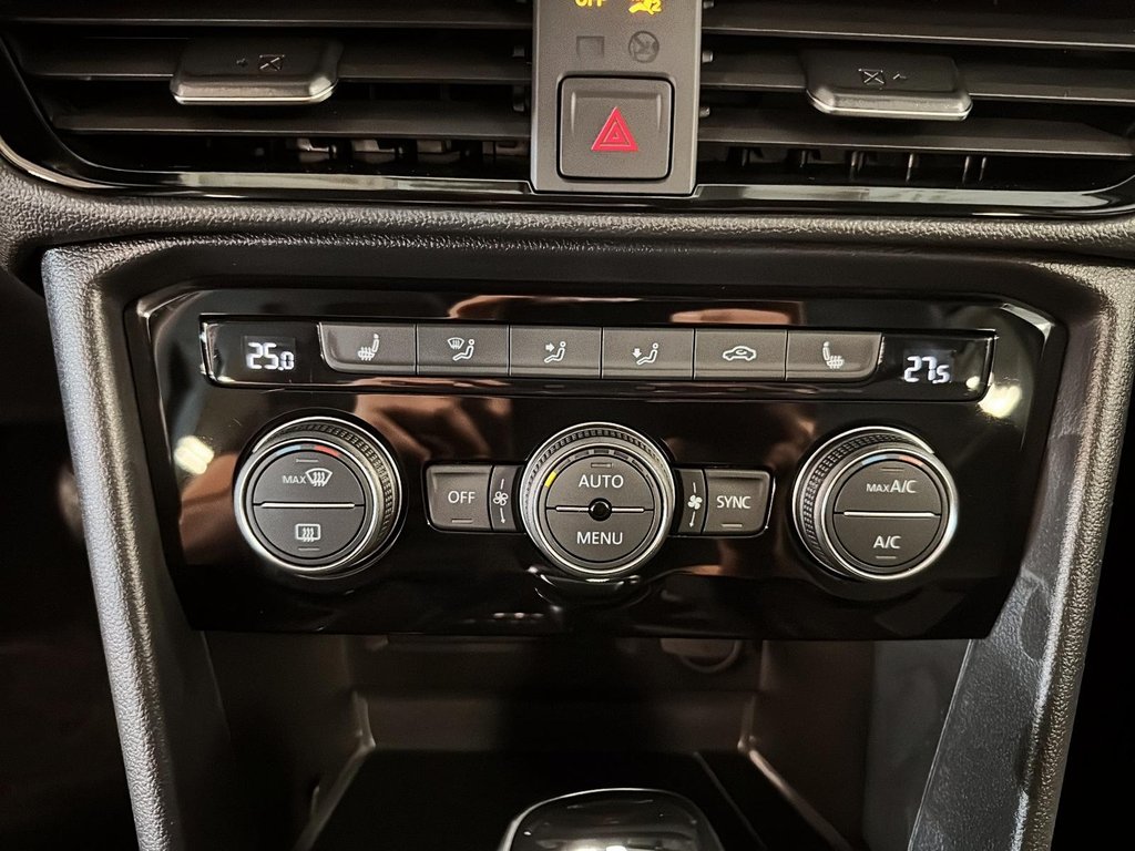 Volkswagen Taos Comfortline 4Motion 2023 à St-Jean-Sur-Richelieu, Québec - 13 - w1024h768px