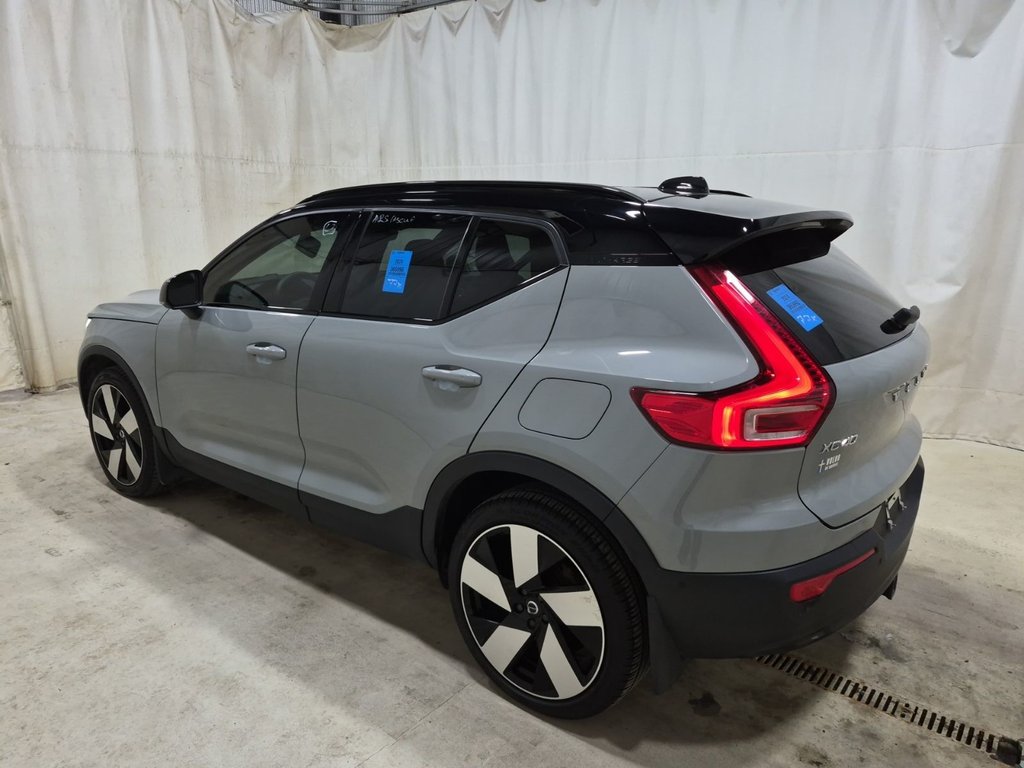 2024 Volvo XC40 Recharge Pure Electric Ultimate AWD in St-Jean-Sur-Richelieu, Quebec - 3 - w1024h768px