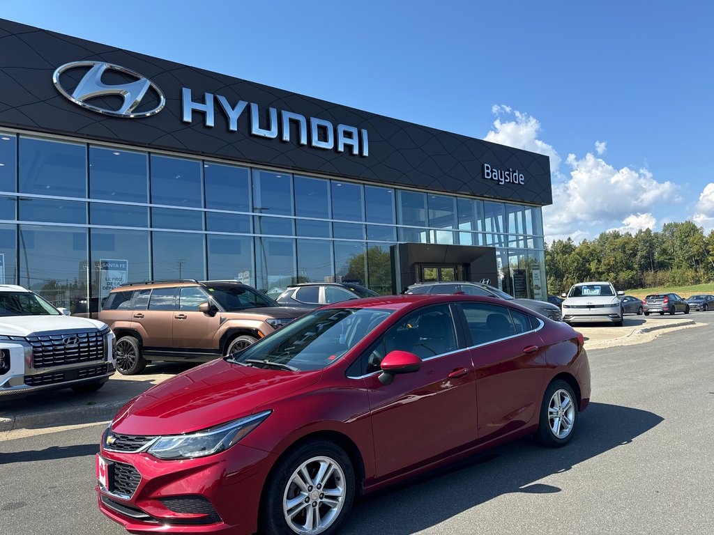 2018  Cruze LT in Bathurst, New Brunswick - 1 - w1024h768px