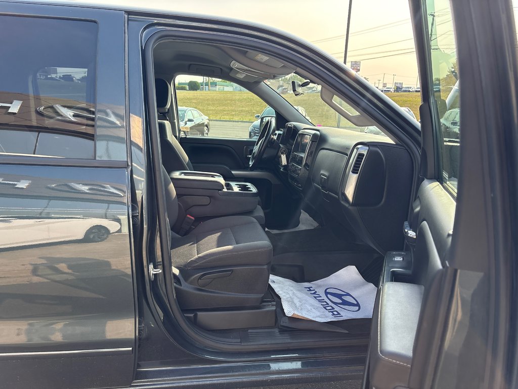 Chevrolet Silverado 1500 LT 2017 à Bathurst, Nouveau-Brunswick - 11 - w1024h768px