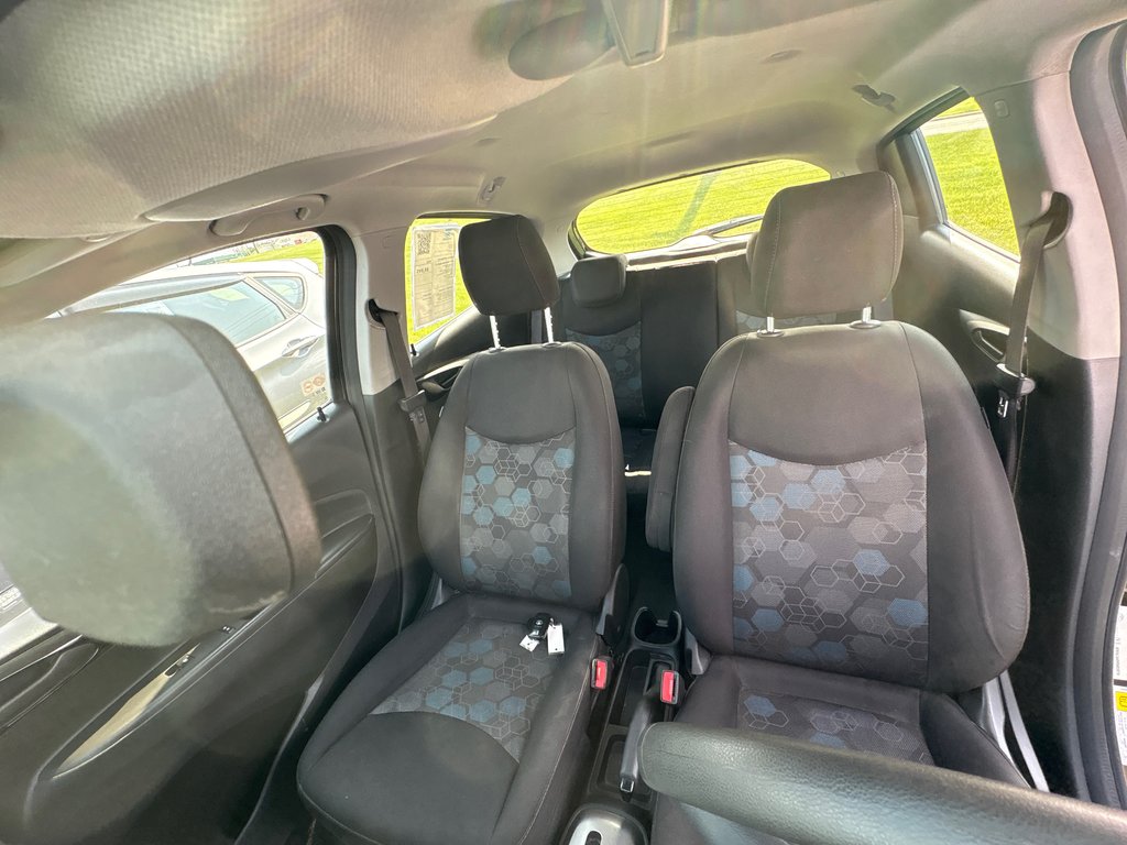 Chevrolet Spark LT 2017 à Bathurst, Nouveau-Brunswick - 22 - w1024h768px