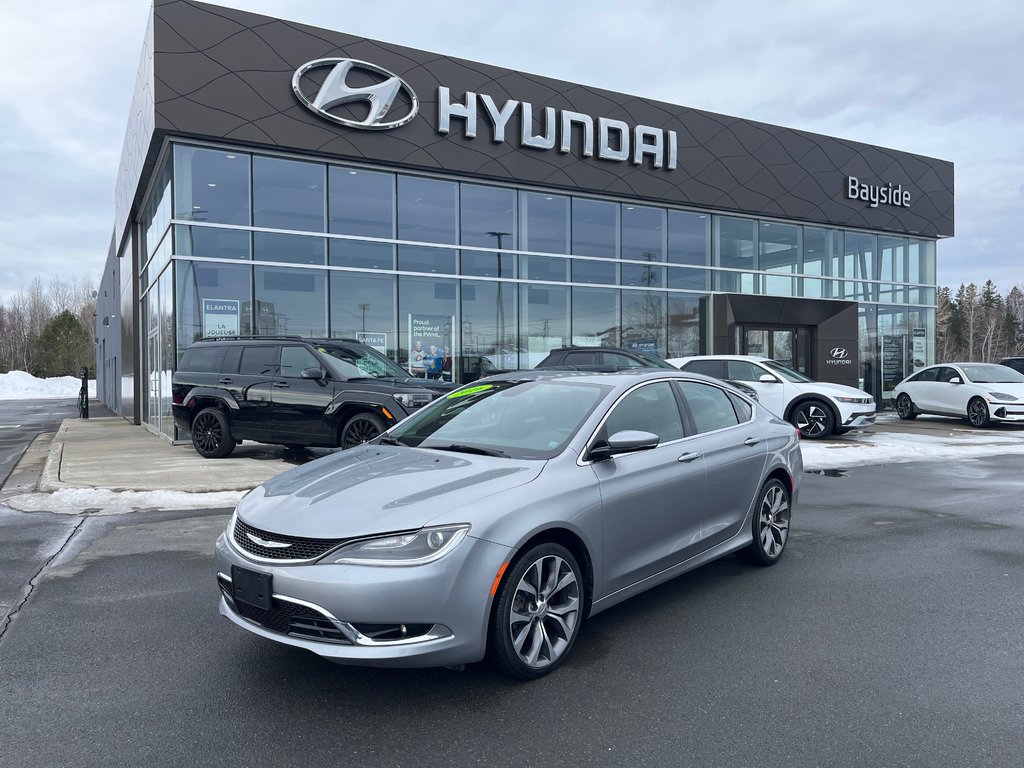 2016 Chrysler 200 C in Bathurst, New Brunswick - 1 - w1024h768px