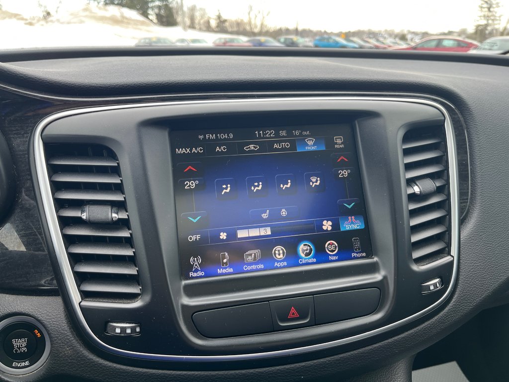 2016 Chrysler 200 C in Bathurst, New Brunswick - 15 - w1024h768px