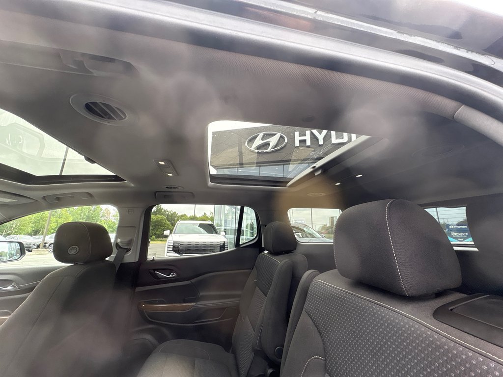 GMC Acadia SLE 2023 à Bathurst, Nouveau-Brunswick - 14 - w1024h768px