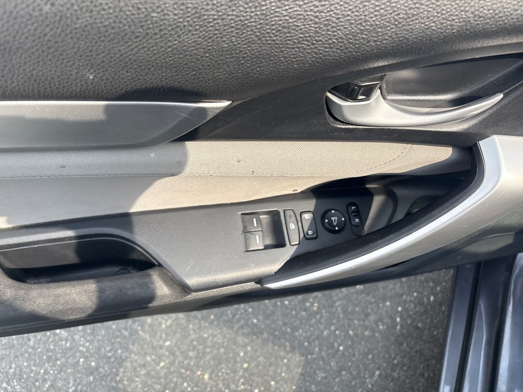 2017 Honda Civic Coupe EX-T in Bathurst, New Brunswick - 9 - w1024h768px