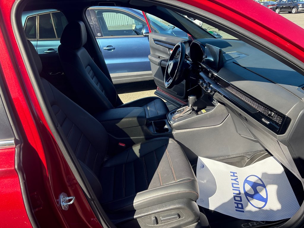 2023 Honda CR-V HYBRID Touring in Bathurst, New Brunswick - 25 - w1024h768px