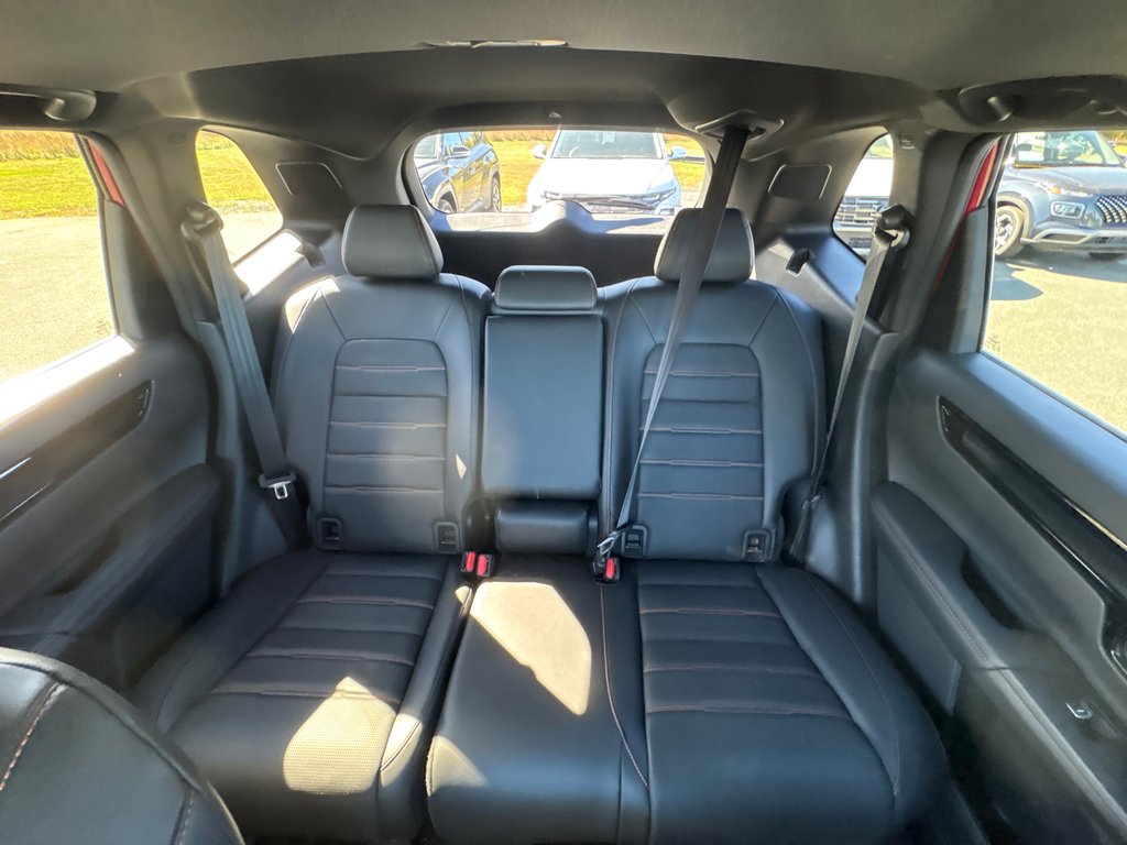 2023 Honda CR-V HYBRID Touring in Bathurst, New Brunswick - 13 - w1024h768px