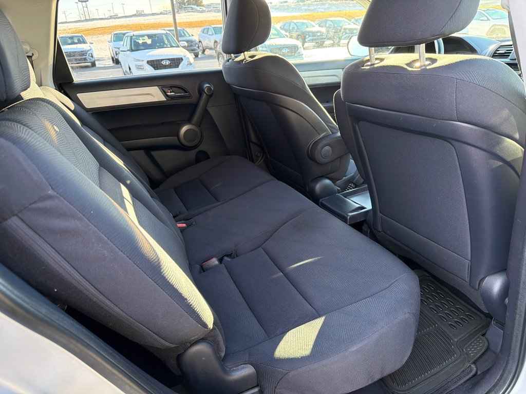 Honda CR-V LX 2011 à Bathurst, Nouveau-Brunswick - 11 - w1024h768px