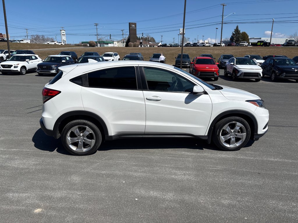 2022 Honda HR-V LX in Bathurst, New Brunswick - 4 - w1024h768px