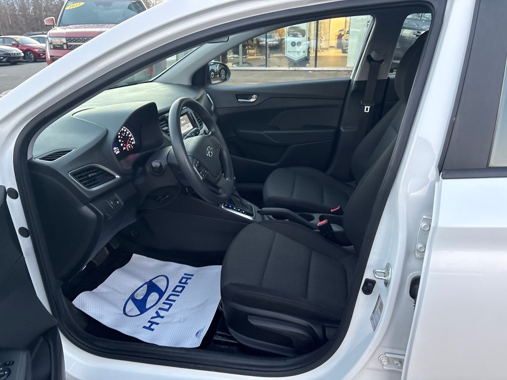 2019 Hyundai Accent Essential w/Comfort Package in Bathurst, New Brunswick - 8 - w1024h768px