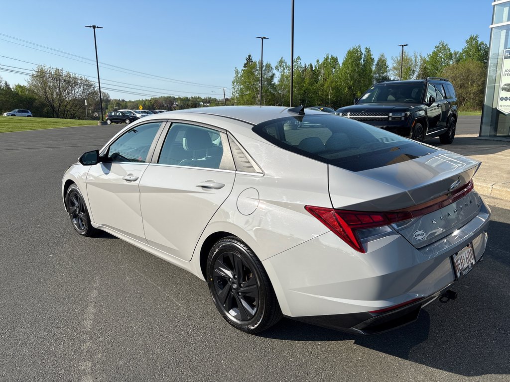 Hyundai Elantra Hybrid Ultimate 2021 à Bathurst, Nouveau-Brunswick - 8 - w1024h768px