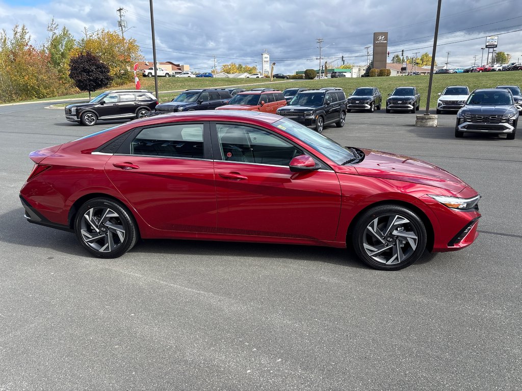 2025 Hyundai Elantra Hybrid Luxury DCT in Bathurst, New Brunswick - 9 - w1024h768px