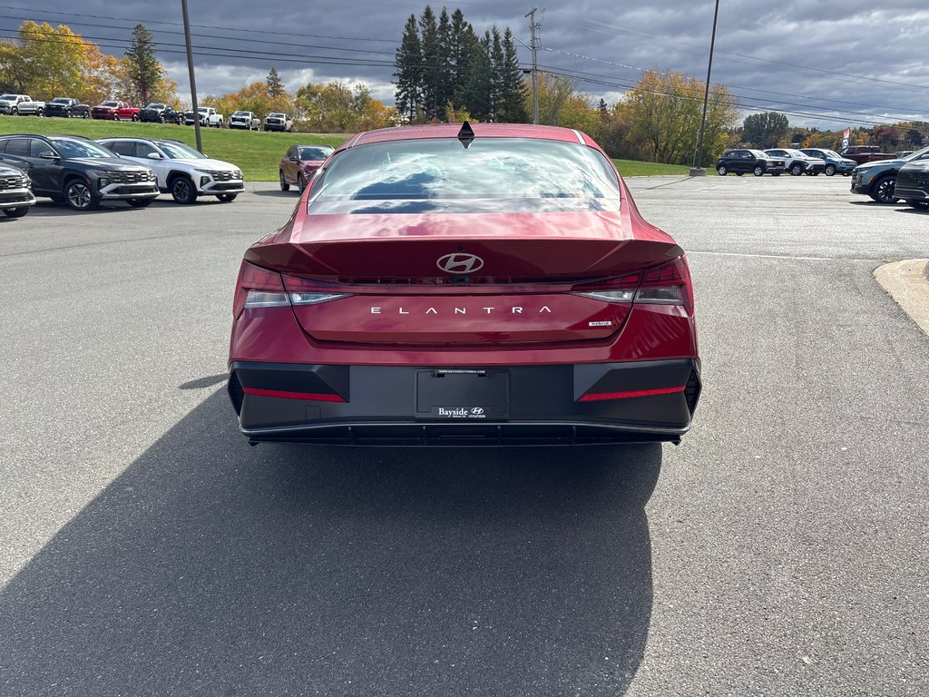 2025 Hyundai Elantra Hybrid Luxury DCT in Bathurst, New Brunswick - 2 - w1024h768px