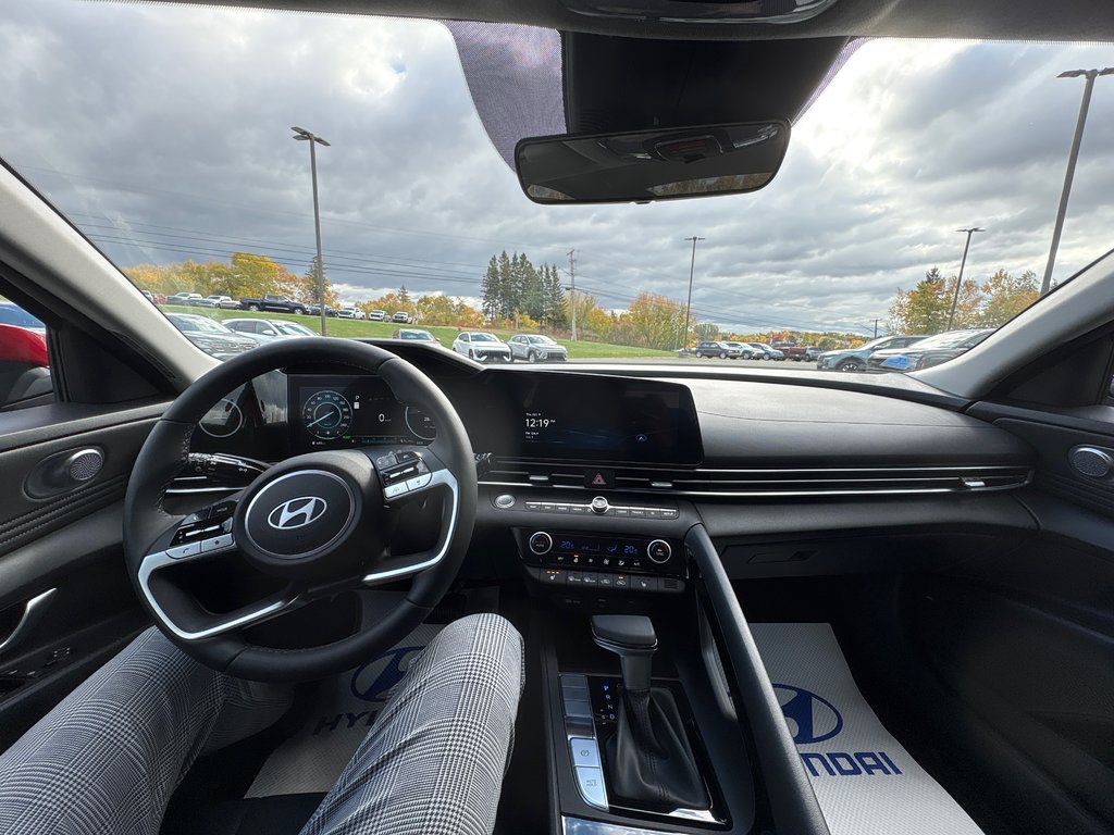 2025 Hyundai Elantra Hybrid Luxury DCT in Bathurst, New Brunswick - 6 - w1024h768px