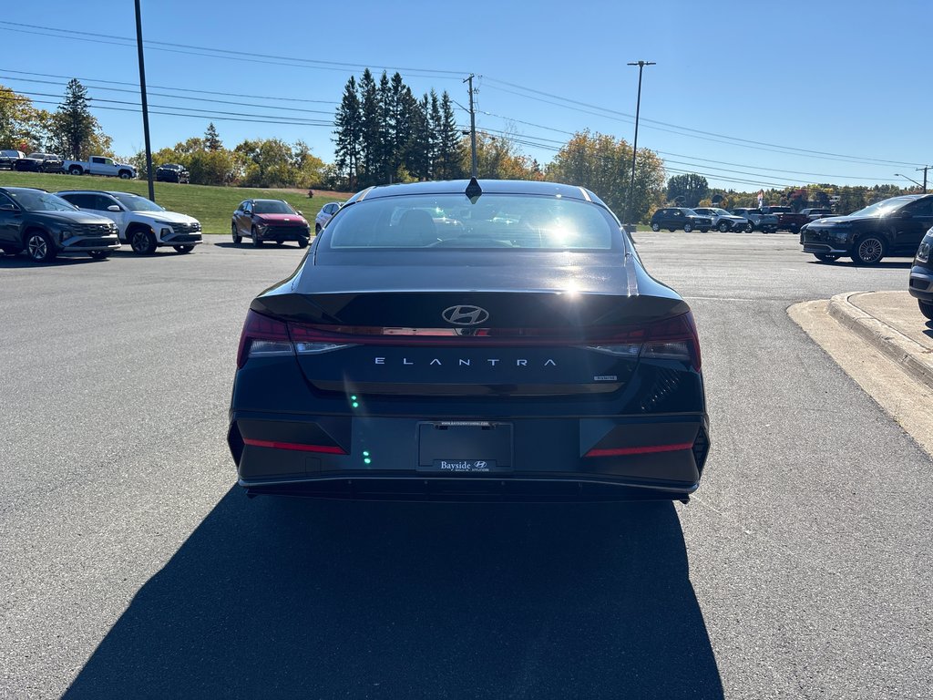 2025 Hyundai Elantra Hybrid Luxury DCT in Bathurst, New Brunswick - 7 - w1024h768px