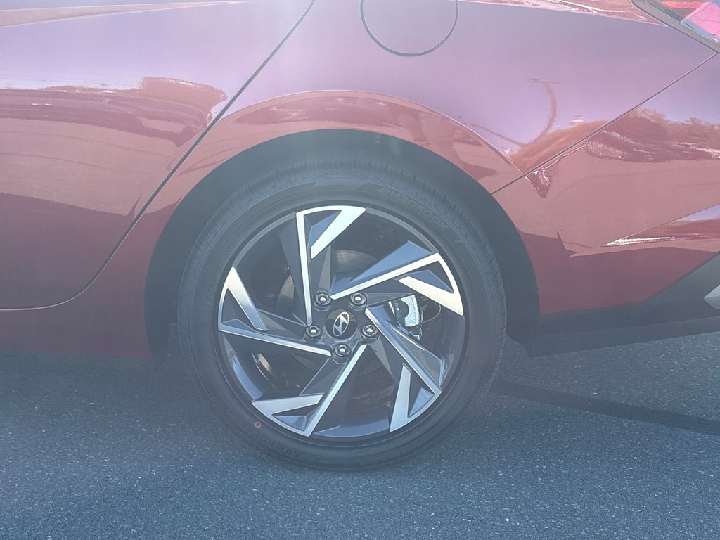 2026 Hyundai Elantra Hybrid Luxury Sedan in Bathurst, New Brunswick - 10 - w1024h768px