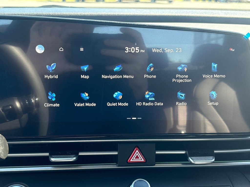 2026 Hyundai Elantra Hybrid Luxury Sedan in Bathurst, New Brunswick - 17 - w1024h768px