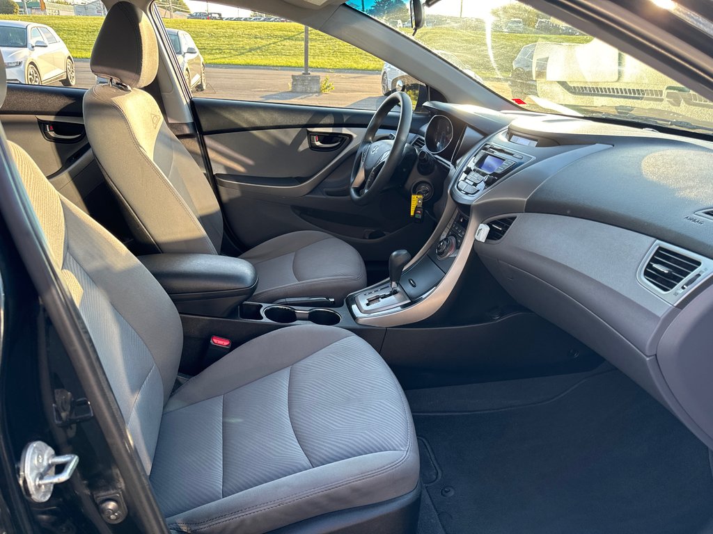 Elantra GL 2013 à Bathurst, Nouveau-Brunswick - 11 - w1024h768px