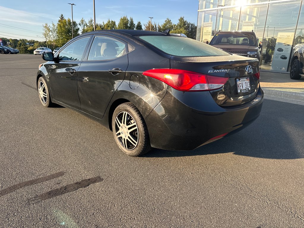 2013  Elantra GL in Bathurst, New Brunswick - 7 - w1024h768px