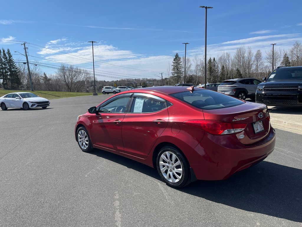 Hyundai Elantra GL 2013 à Bathurst, Nouveau-Brunswick - 8 - w1024h768px