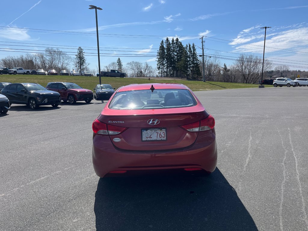 Hyundai Elantra GL 2013 à Bathurst, Nouveau-Brunswick - 7 - w1024h768px