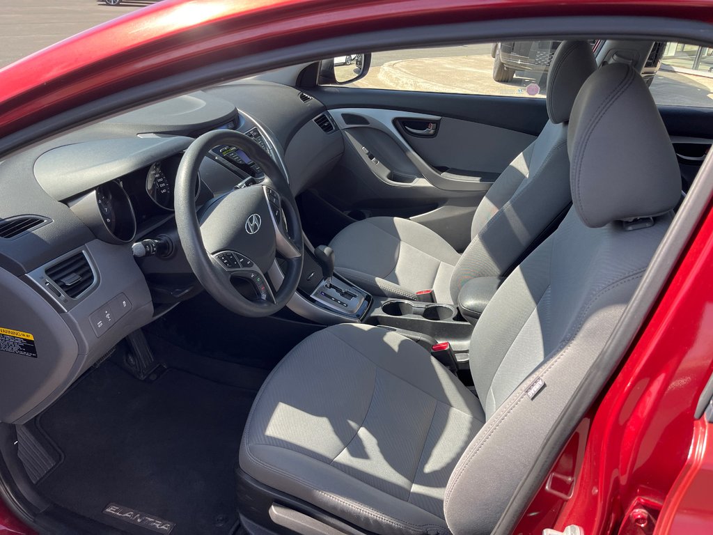 Hyundai Elantra GL 2013 à Bathurst, Nouveau-Brunswick - 10 - w1024h768px